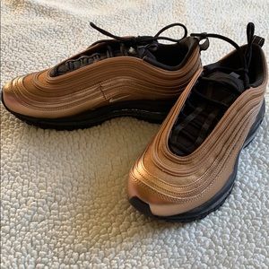 Nike Womens Air Max 97’s  SIZE 9